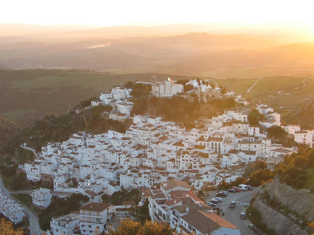 Hotel Ddg Retreat à Casares Extérieur photo