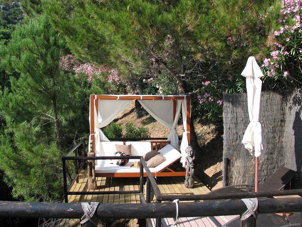 Hotel Ddg Retreat à Casares Extérieur photo