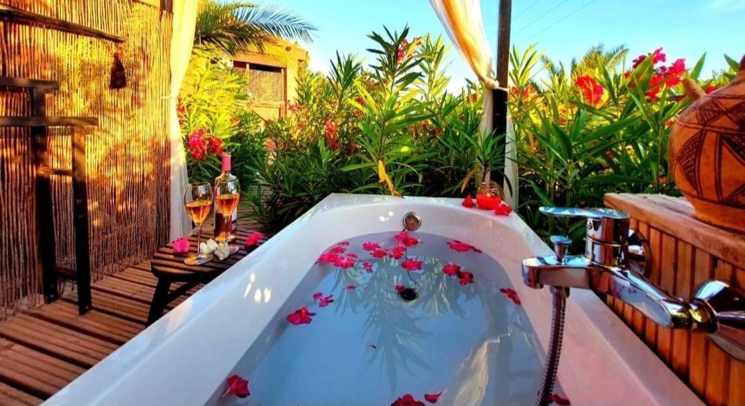 Hotel Ddg Retreat à Casares Extérieur photo