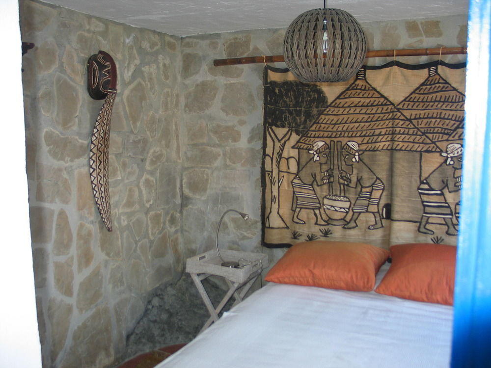 Hotel Ddg Retreat à Casares Extérieur photo